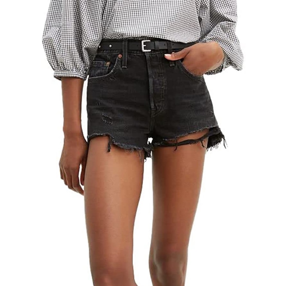 NWT!!! LEVIS 501 High Rise black denim shorts distressed